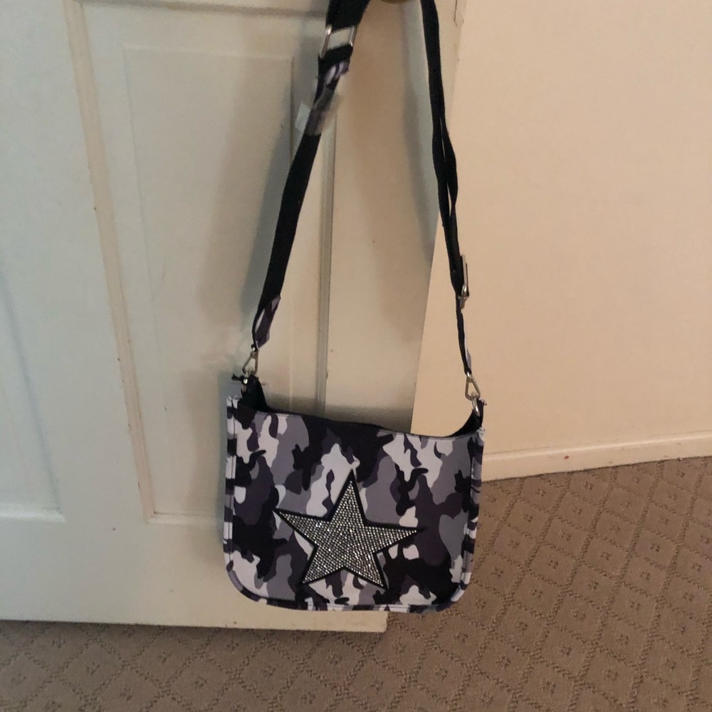 Brand new purse by ah-dorned